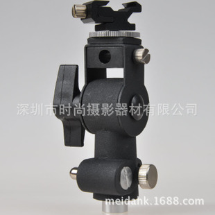 三节独立可调U型闪光灯三脚架 专业摄影器材批发的明智之选
